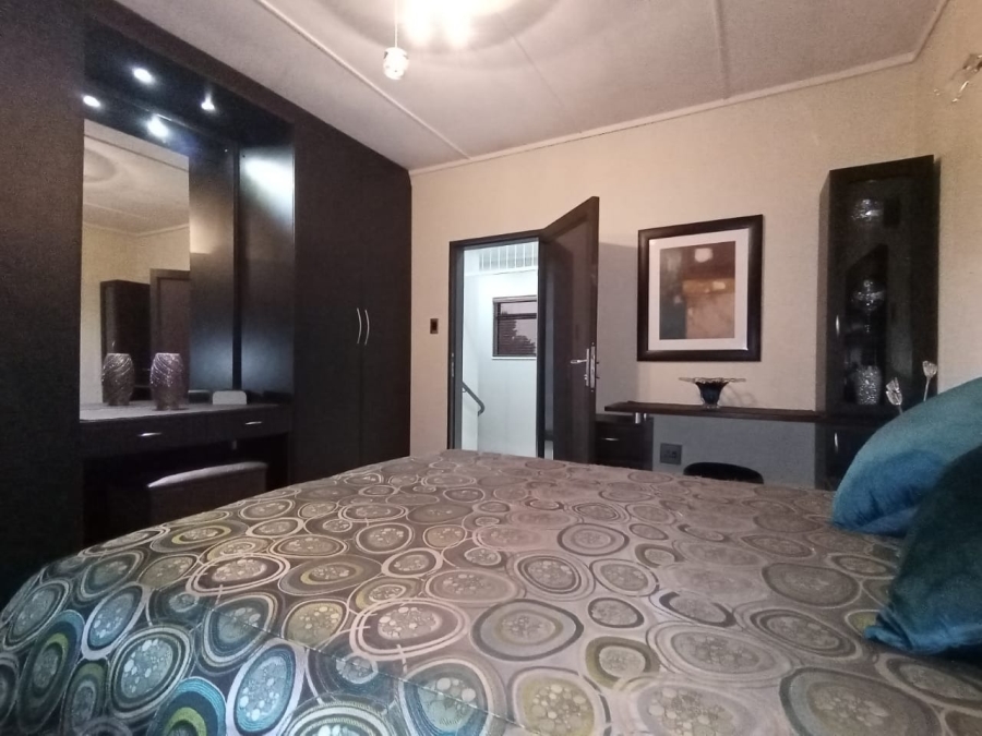 4 Bedroom Property for Sale in Baillie Park North West
